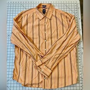 GAP Men’s Size XL Orange Fitted Premium Button Down Shirt